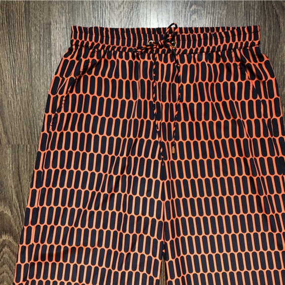 Michael Kors Geometric Orange & Black Wide Leg Pants - Picture 2 of 15